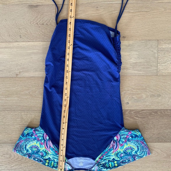 Title Nine short sleeve rash guard blue small - Picture 3 of 5